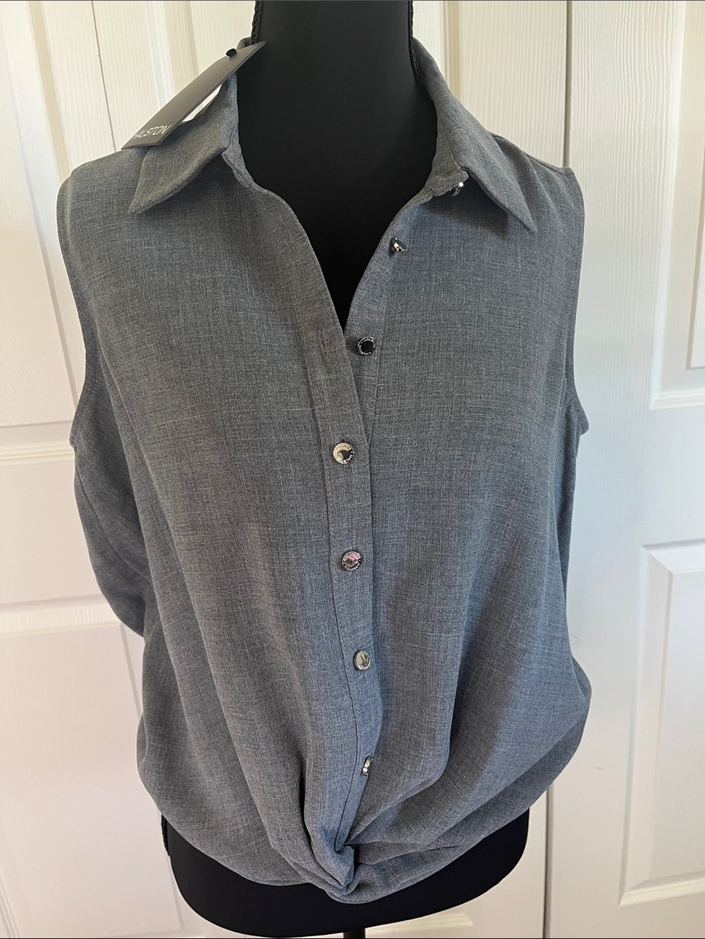 Halston Sleeveless Knot-Front Button Shirt Gray Size Small Silver Buttons NWT
